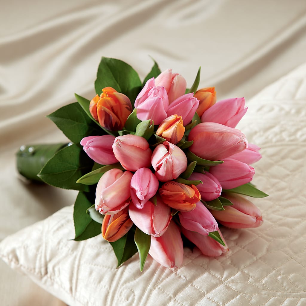 Embraceable Bouquet – Flowers By Marianne, Hampton Falls NH