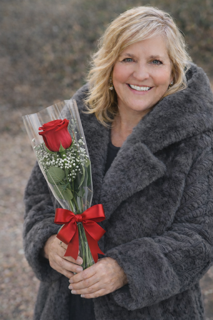 Stylish Faux Fur Coat & Roses Package