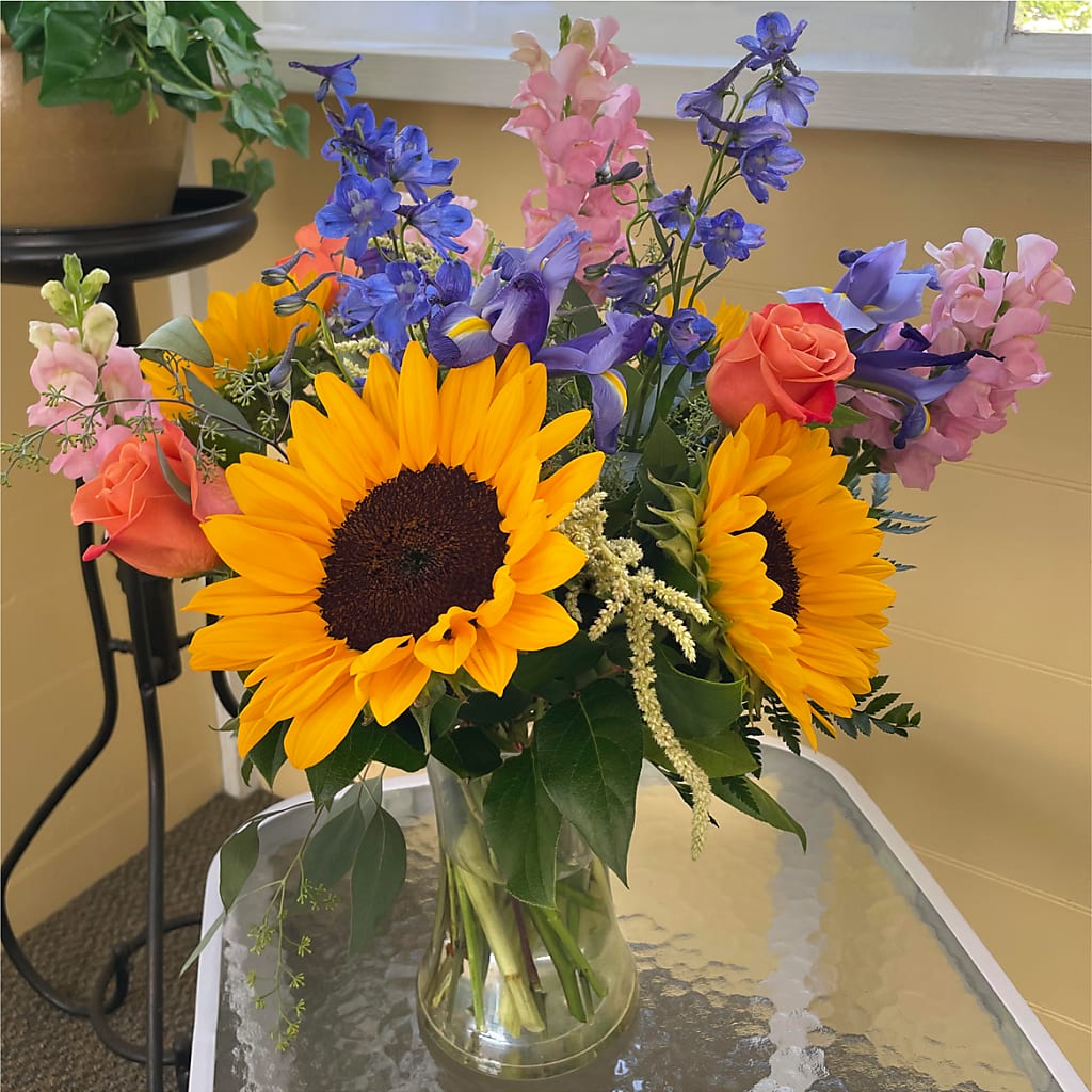 Rays of Life Bouquet –  Flowers By Marianne, Hampton Falls NH