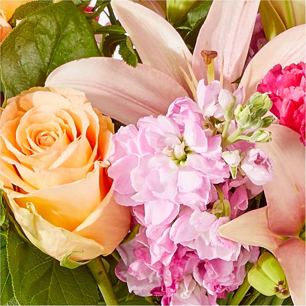 Bisous Bouquet –  Flowers By Marianne, Hampton Falls NH